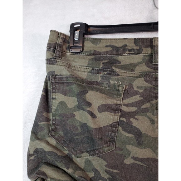 Lot‎ Of 2 No Boundaries Shorts Womens 17 Green Camo Print Button Fly Drawstring - Picture 15 of 16